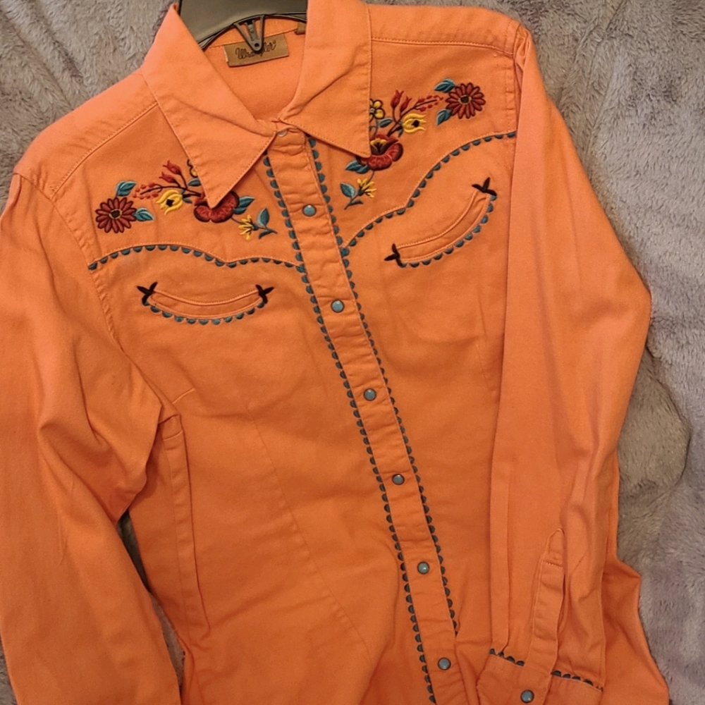 Wrangler ladies small western shirt